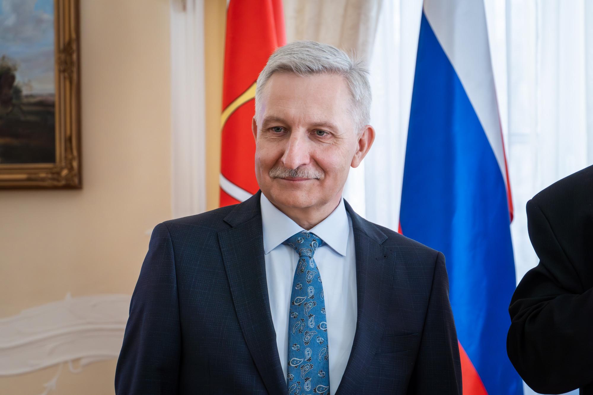 Сергей Тарасов: «Труд педагогов направлен на будущее страны»